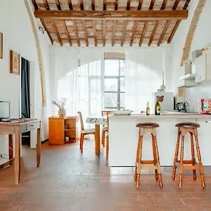  Apartment Casavacanzepisa